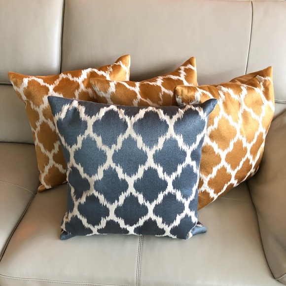 Accent Pillows / Cushions, Duck Feather, three (3) - Picture 6 of 8